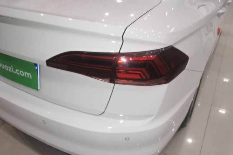 Volkswagen Bora 2021 car image #8
