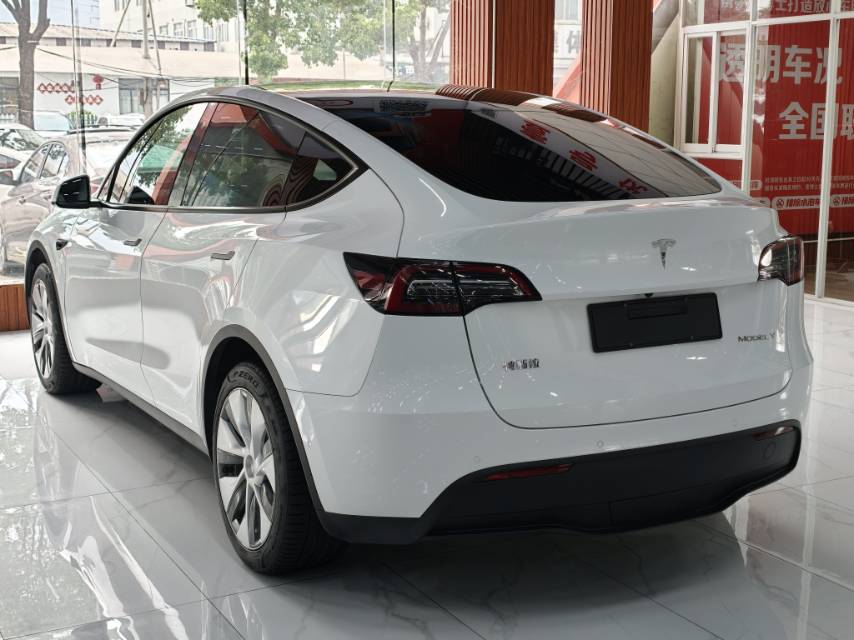 Tesla Model Y 2023 #7 Tesla Model Y 2023 car image #7