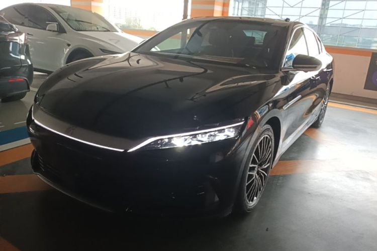 BYD Han 2023 car image #2