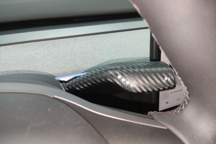 Tesla Model Y 2023 #14 Tesla Model Y 2023 car image #14