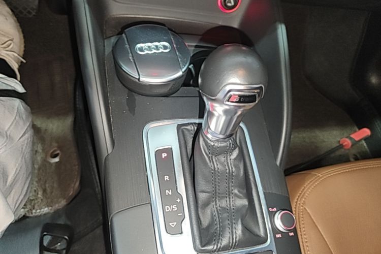 Audi A3 2017 car image #14