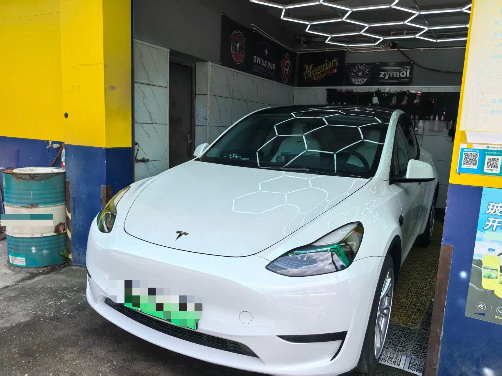 Tesla Model Y 2022 Tesla Model Y 2022 car image