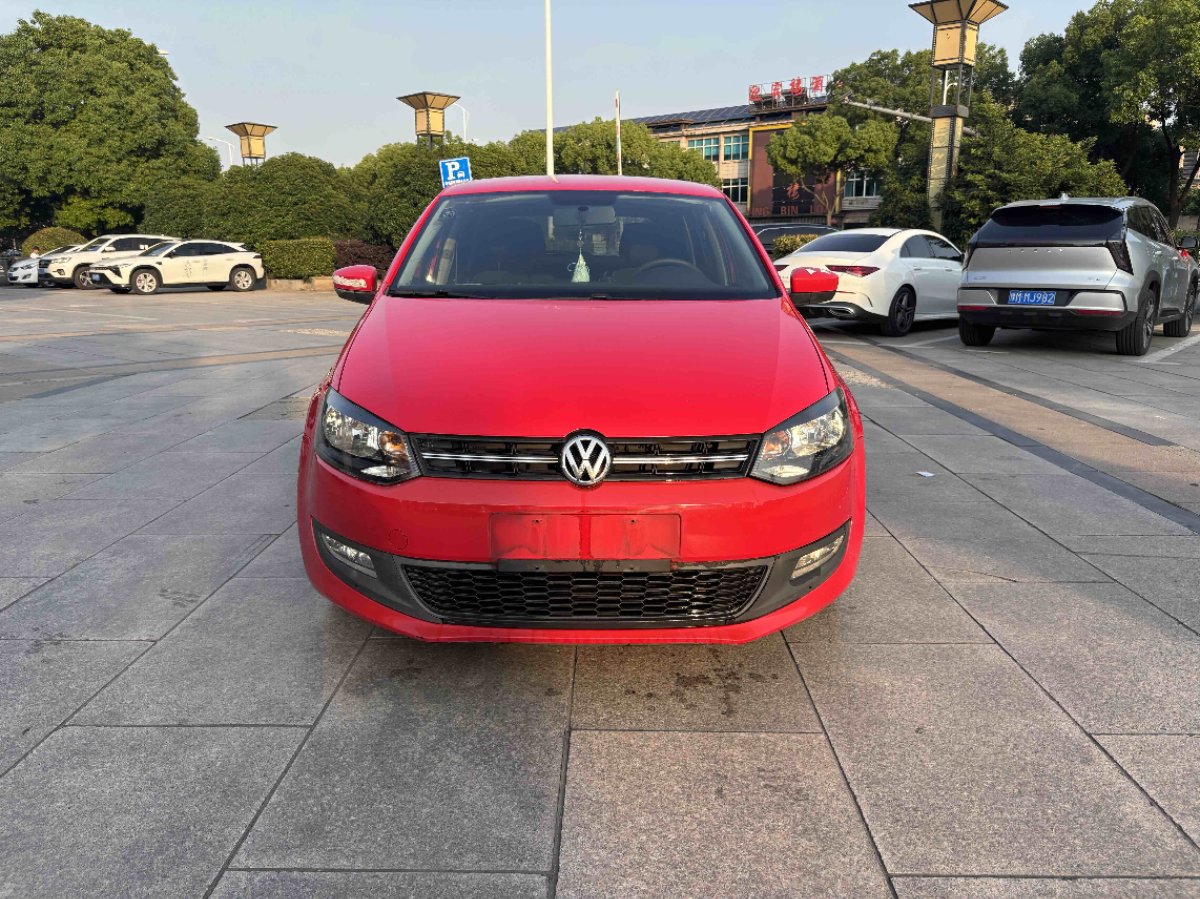 Volkswagen Polo 2012 imagen de coche #2
