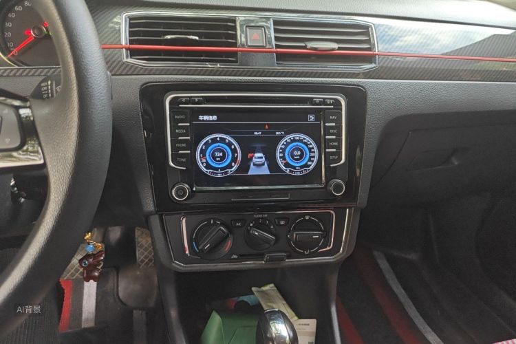 Volkswagen Santana 2017 car image #15