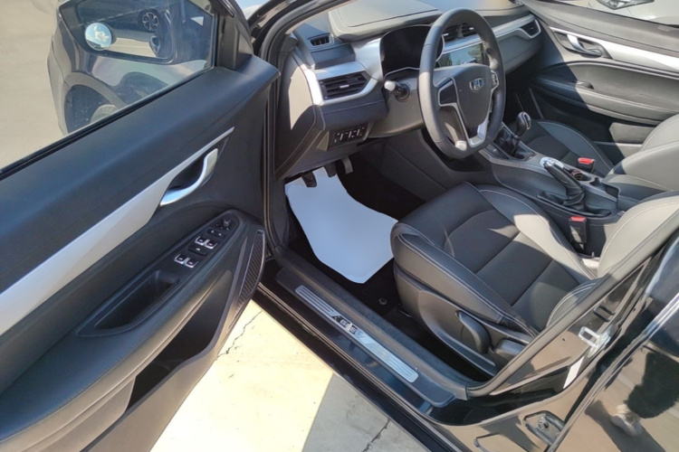 GEELY Emgrand 2018 #16 GEELY Emgrand 2018 imagen de coche #16