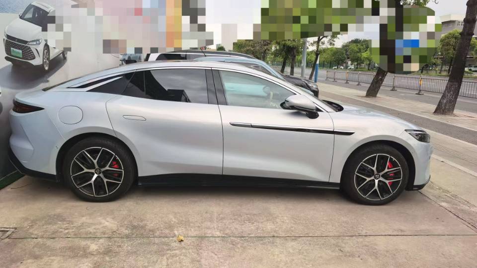 比亚迪 汉L 2025 汽车图片 #2