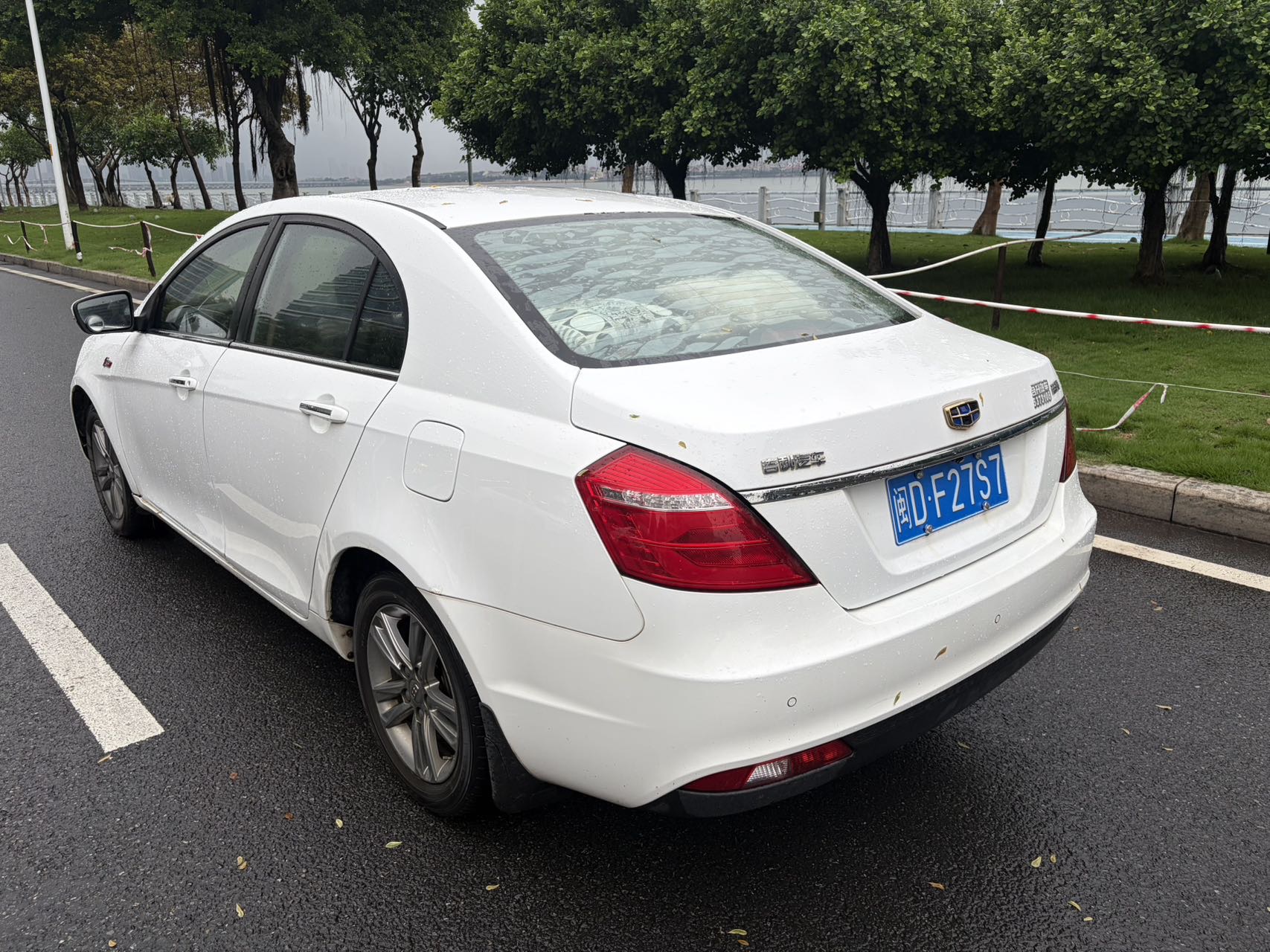 GEELY Emgrand 2018 car image #6