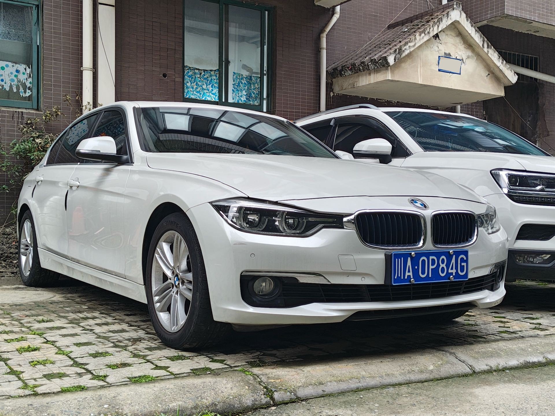 BMW 3 Series 2017 immagine di auto #3