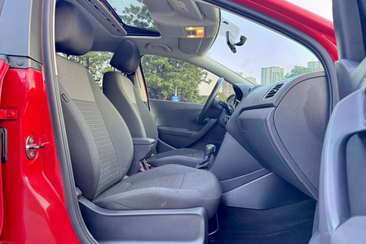 Volkswagen Polo 2018 car image #20