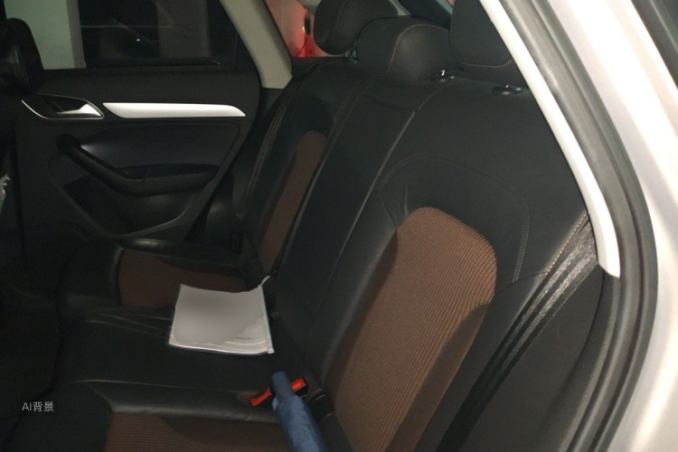 Audi Q3 2017 immagine di auto #19