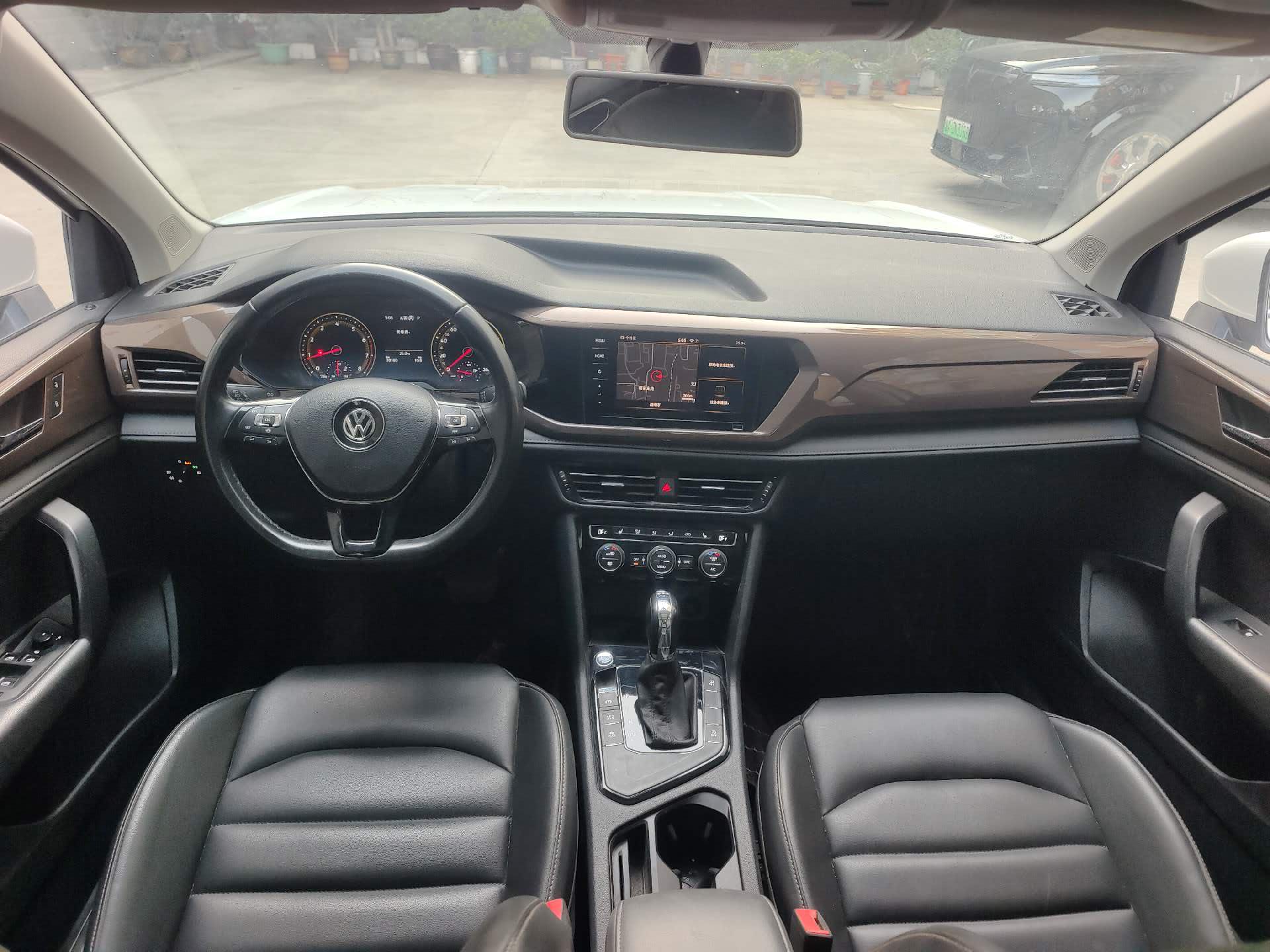 2020 immagine di auto #8