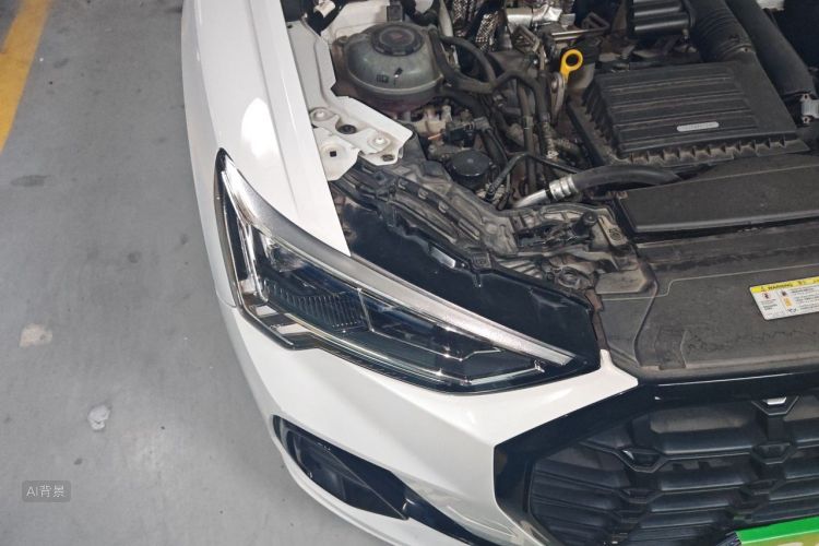 Audi Q3 2021 car image #8