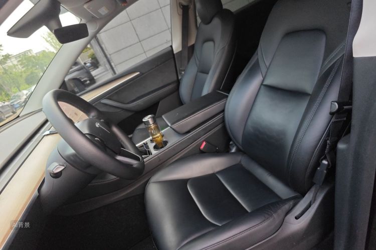 Tesla Model Y 2021 #17 Tesla Model Y 2021 car image #17