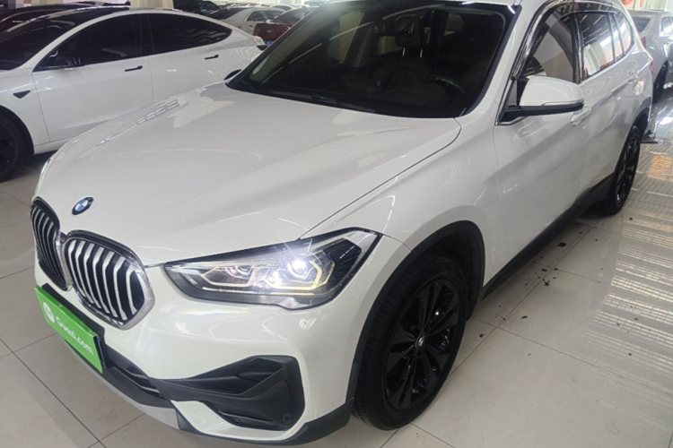 BMW X1 2021 #2 BMW X1 2021 car image #2