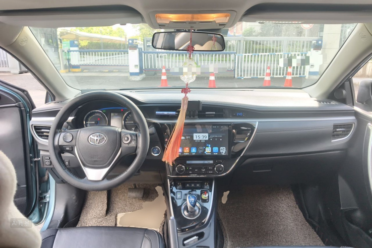 Toyota Corolla 2017 #11 Toyota Corolla 2017 car image #11
