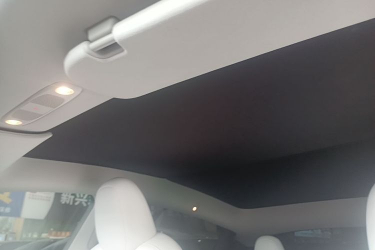 Tesla Model Y 2023 #18 Tesla Model Y 2023 car image #18