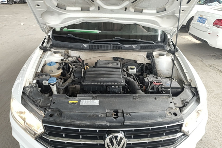 Volkswagen Bora 2018 car image #20