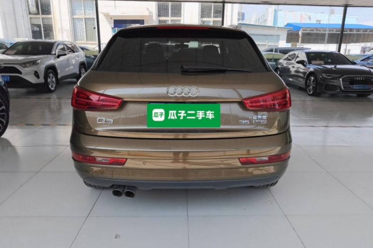 Audi Q3 2018 immagine di auto #6