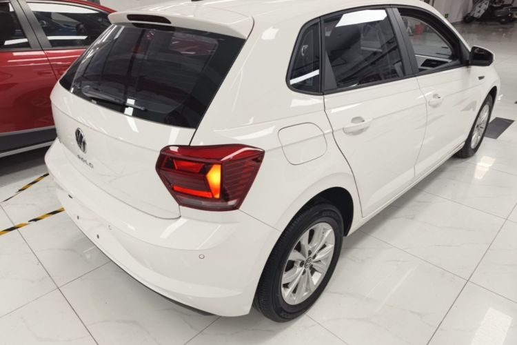 Volkswagen Polo 2021 car image #5