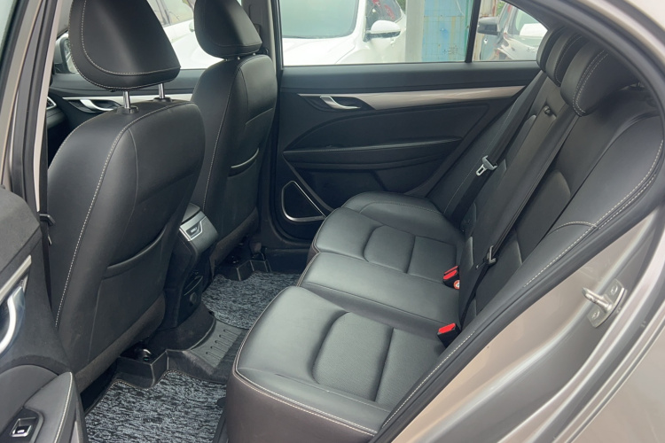 GEELY Emgrand 2020 #20 GEELY Emgrand 2020 car image #20