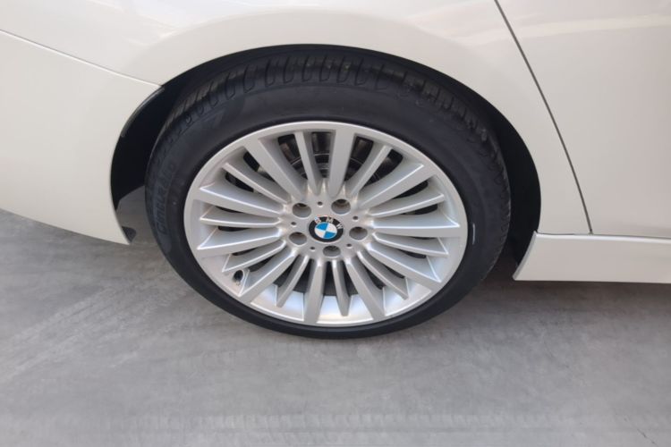 BMW 3 Series 2018 #10 BMW 3 Series 2018 car image #10