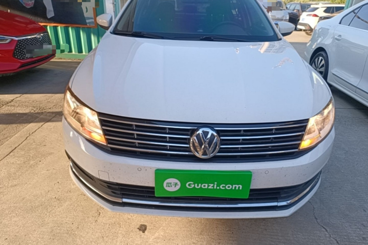 Volkswagen Lavida 2019 car image #3