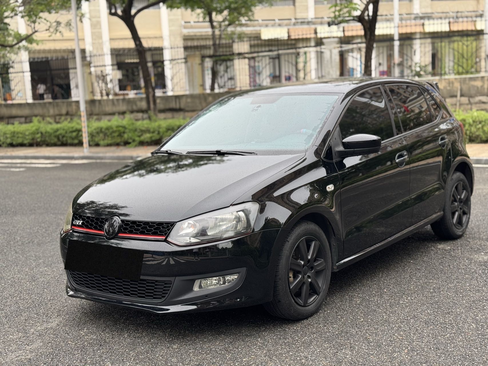 Volkswagen Polo 2011 Volkswagen Polo 2011 car image