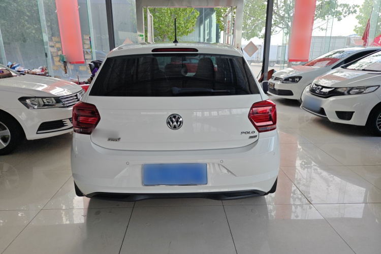 Volkswagen Polo 2020 car image #6