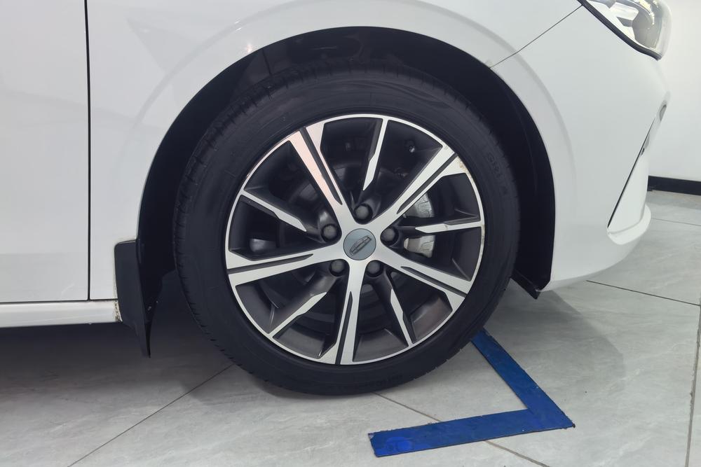GEELY Emgrand 2021 #4 GEELY Emgrand 2021 car image #4