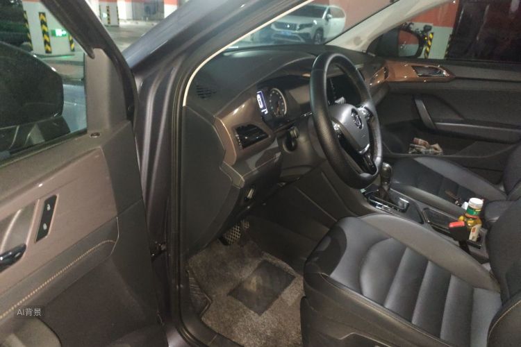 Volkswagen Tharu 2019 car image #18