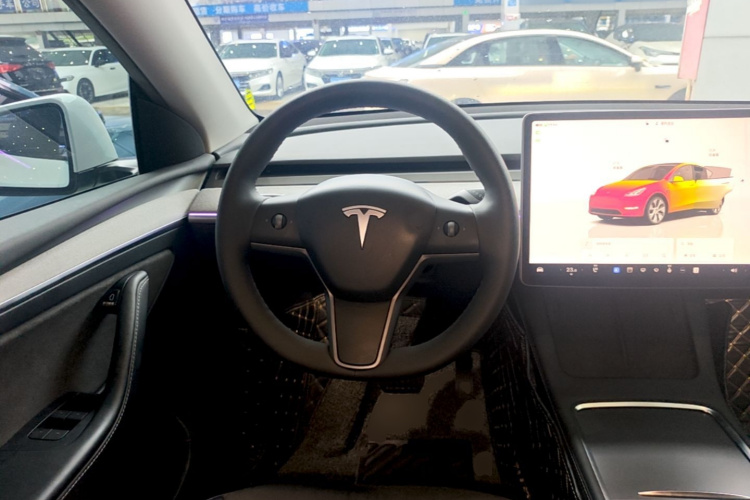 Tesla Model Y 2022 #11 Tesla Model Y 2022 immagine di auto #11