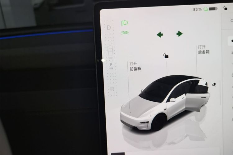 Tesla Model Y 2025 #14 Tesla Model Y 2025 immagine di auto #14