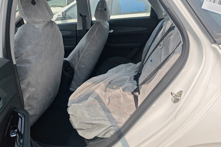 吉利汽车 缤瑞 2026 汽车图片 #17