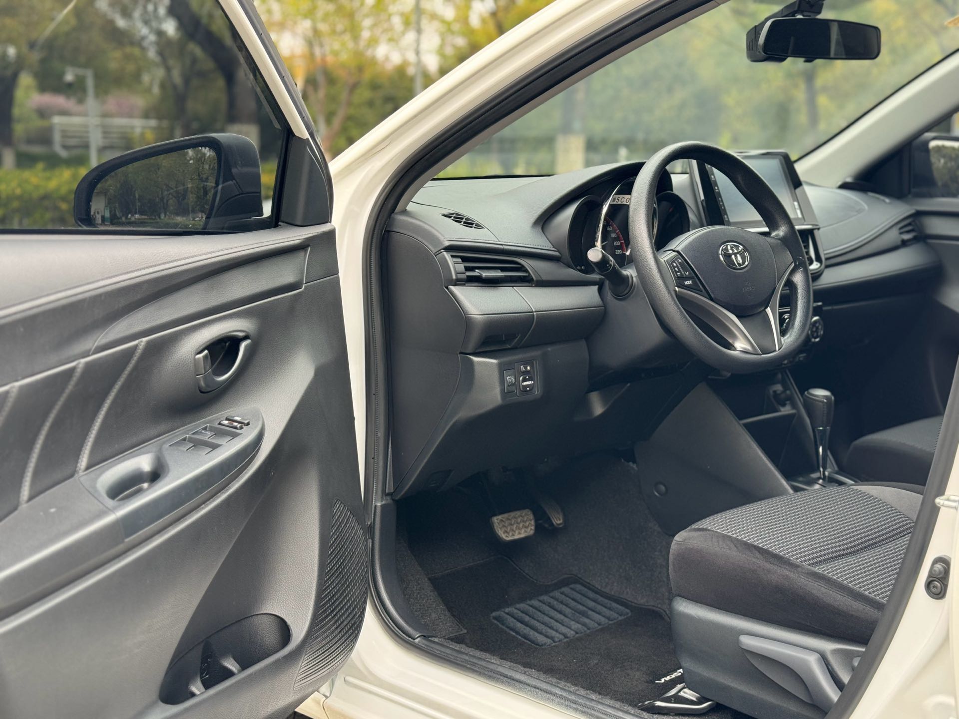Toyota Vios FS 2021 car image #3