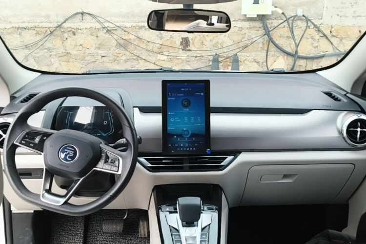 BYD Yuan Pro 2021 صورة سيارة #10