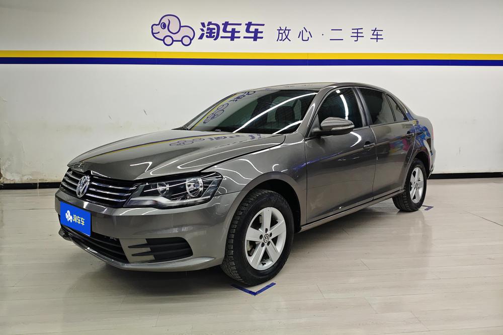 Volkswagen Bora 2013 immagine di auto 