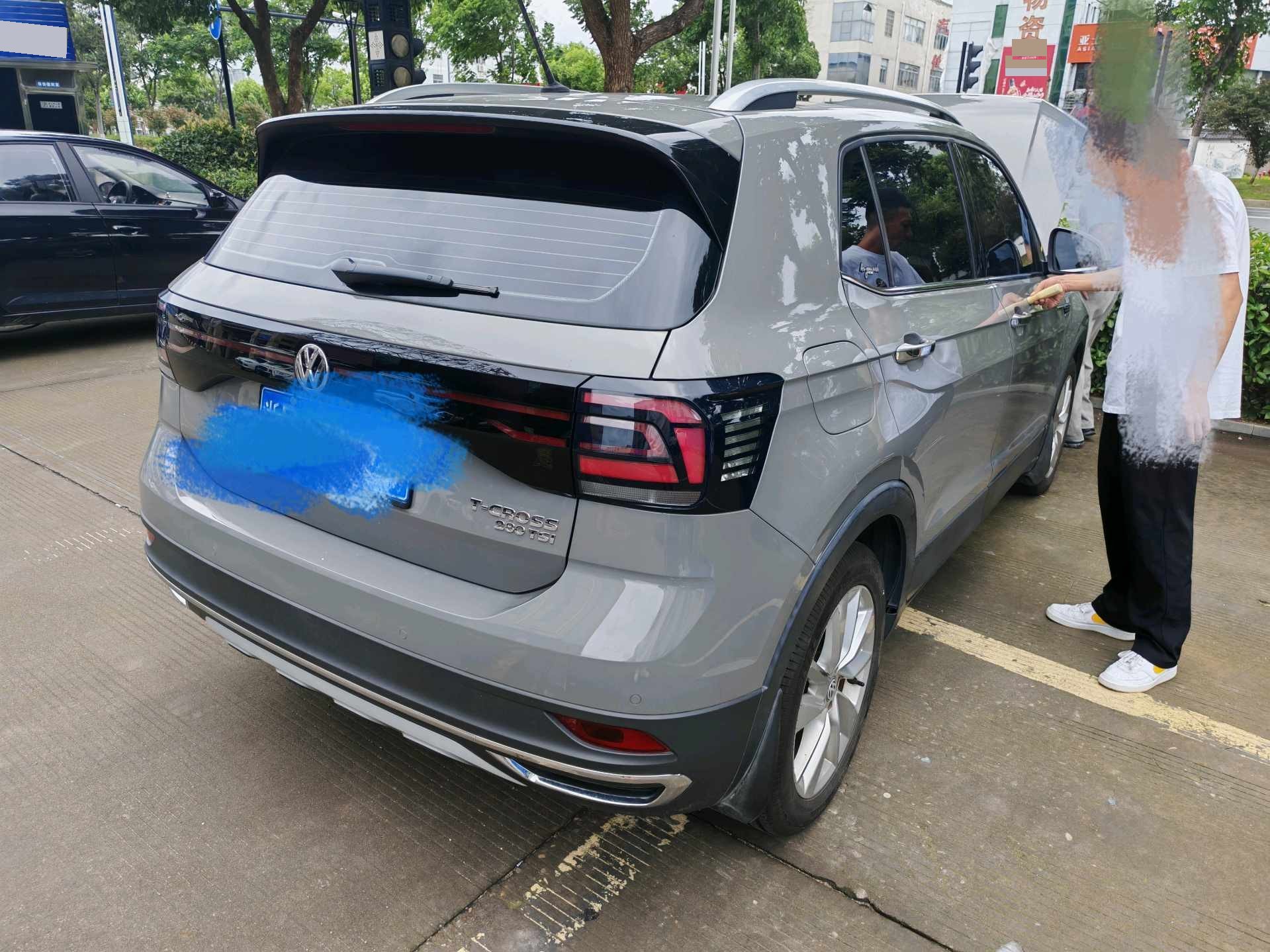 Volkswagen T-Cross 2019 car image #3