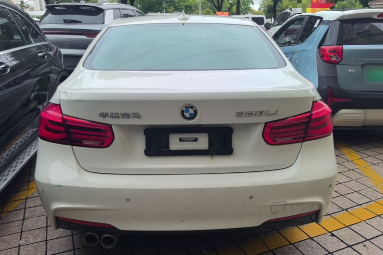 BMW 3 Series 2019 #6 BMW 3 Series 2019 car image #6