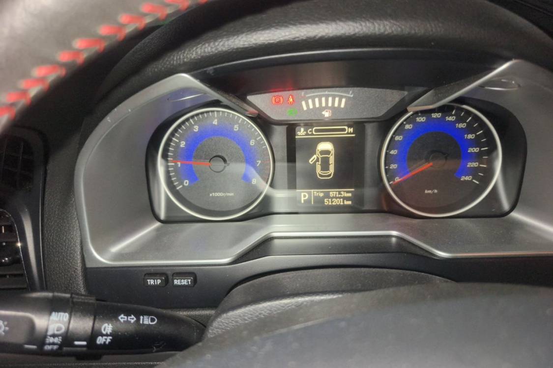 GEELY Emgrand 2015 #24 GEELY Emgrand 2015 car image #24