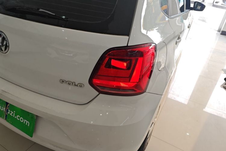 Volkswagen Polo 2018 car image #8