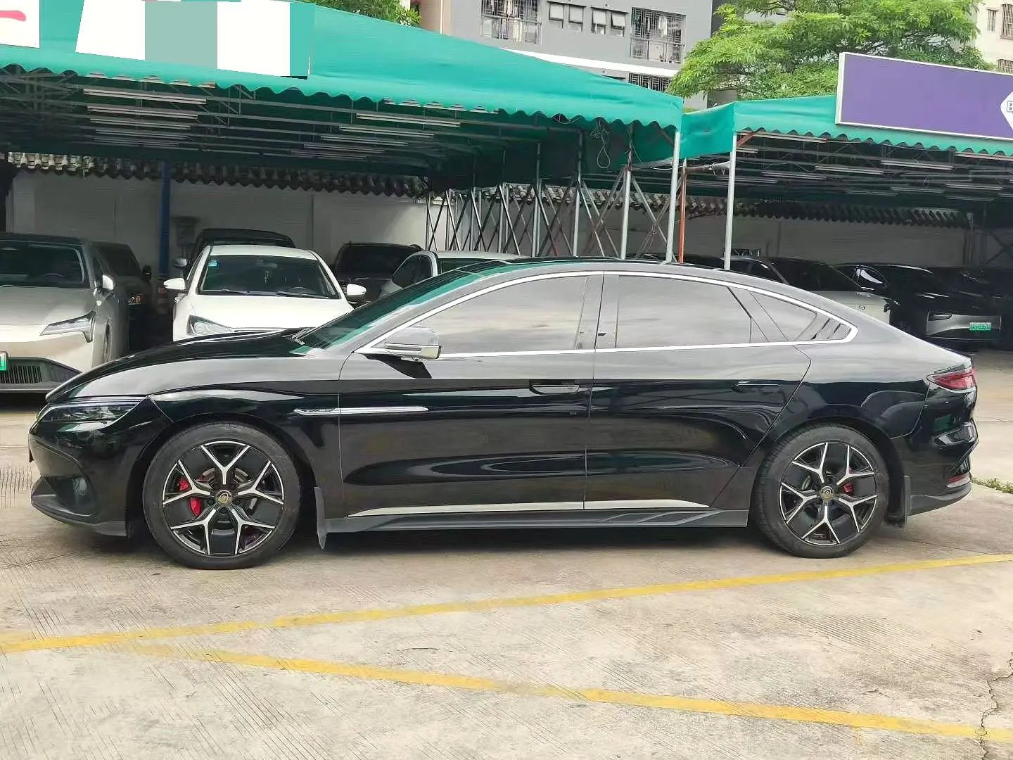BYD Han 2023 #8 BYD Han 2023 car image #8