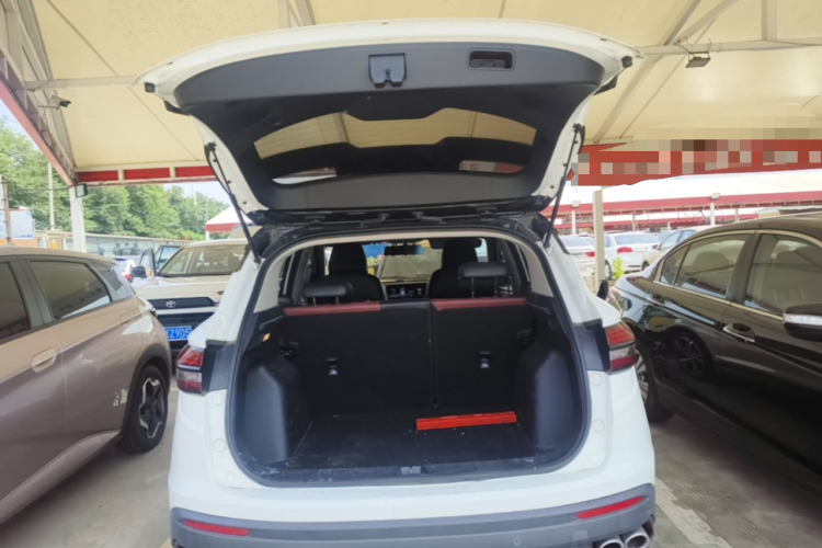 GEELY Coolray 2022 immagine di auto #19