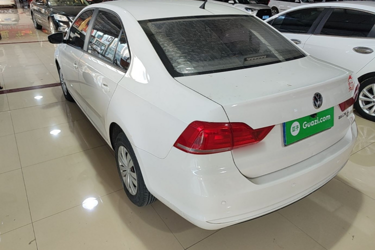 Volkswagen Santana 2018 car image #5