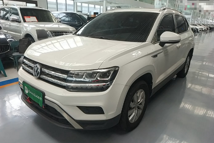 Volkswagen Tharu 2020 car image #2