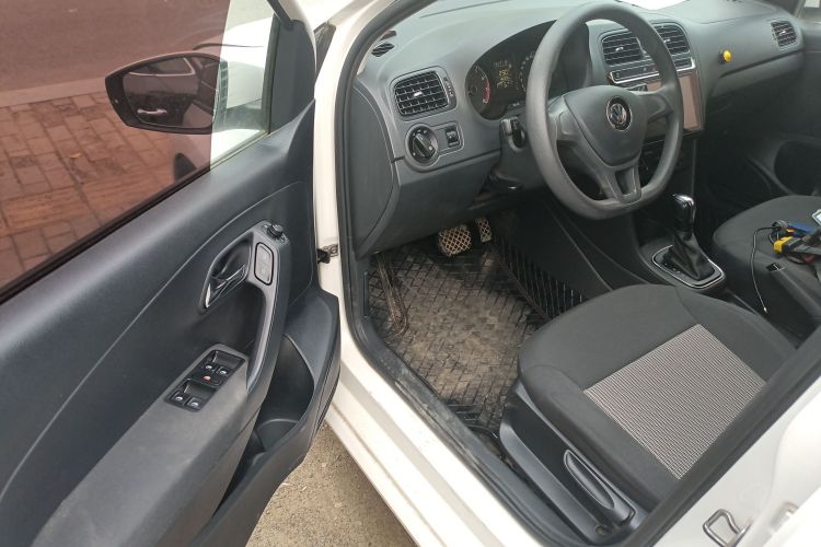 Volkswagen Polo 2019 imagem de carro #16