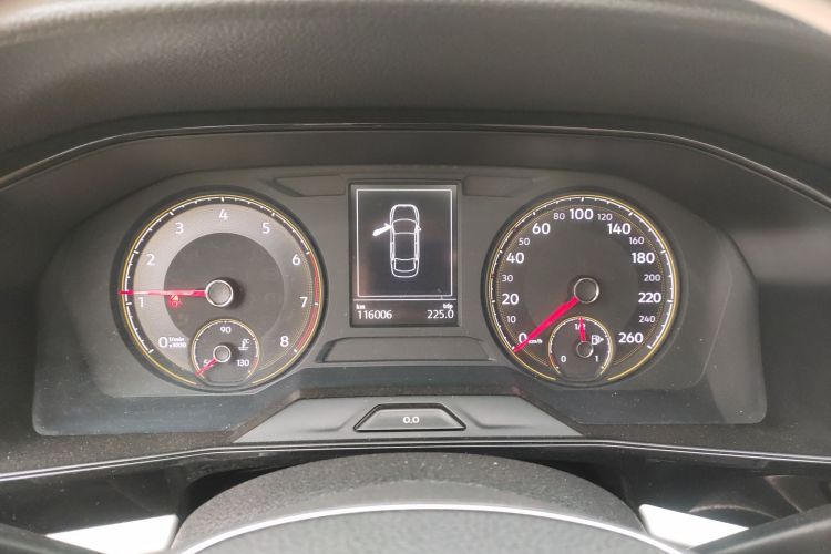 Volkswagen Lavida 2019 car image #12