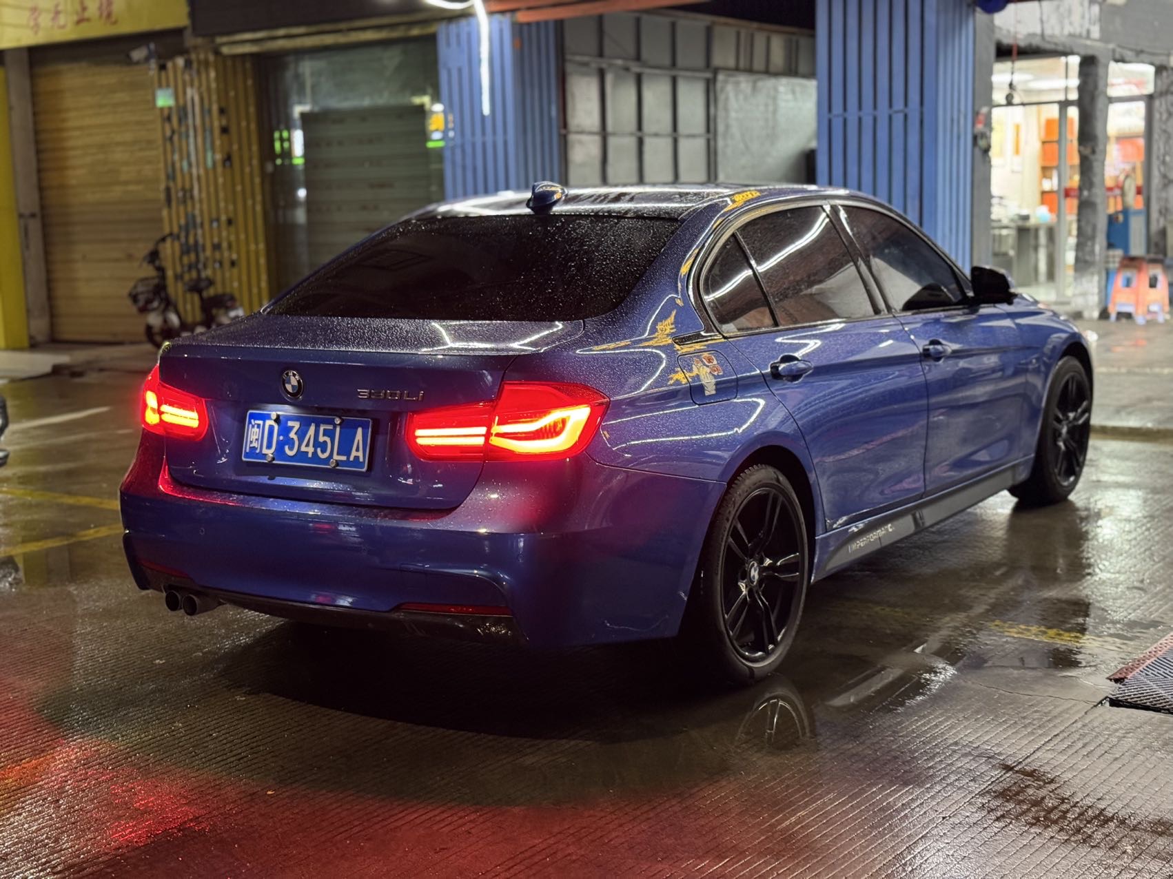BMW 3 Series 2019 #6 BMW 3 Series 2019 car image #6