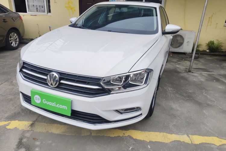 Volkswagen Bora 2016 car image #2