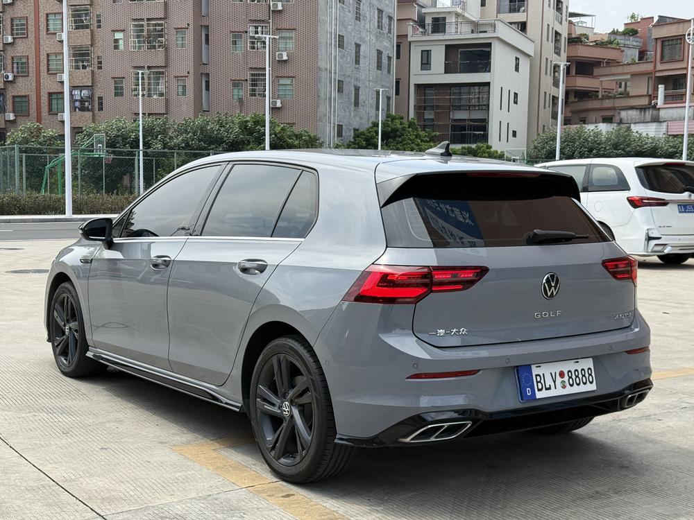 Volkswagen Golf 2021 car image #4