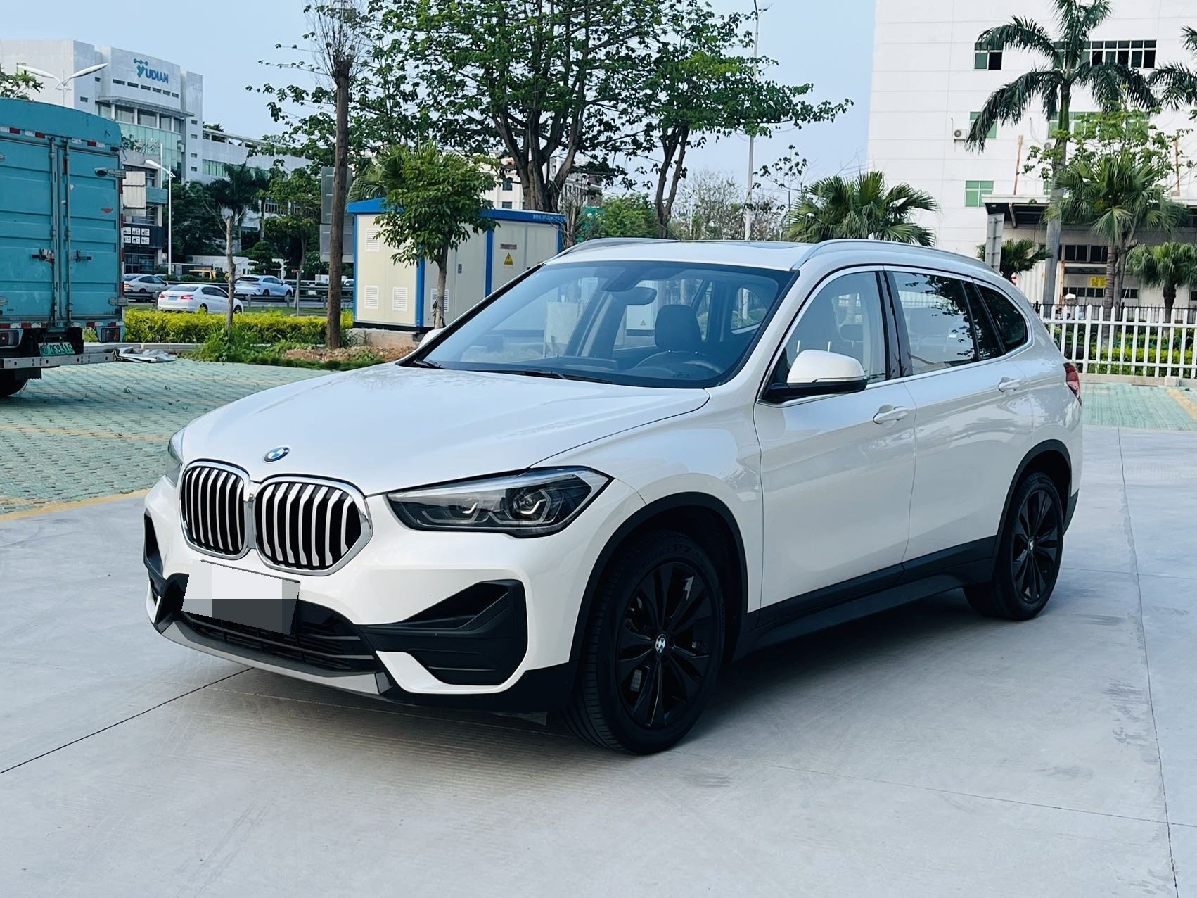 BMW X1 2021 BMW X1 2021 car image